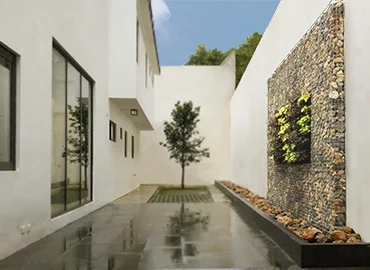 patio-con-gavion-decorativo